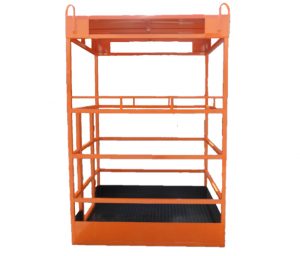 Man lifting cage with roof