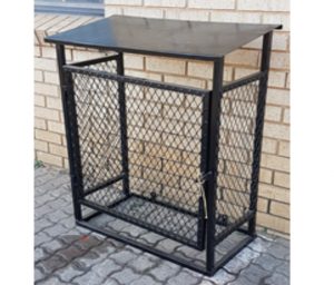Gas cylinder safety cage with roof